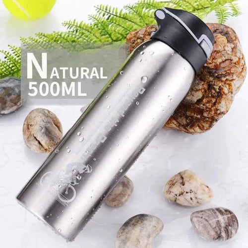 Mandotos CycleTherm insulated water bottle with stainless steel body and screw-top lid, suitable for cycling and outdoor use.