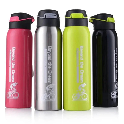 Mandotos CycleTherm insulated water bottle with leak-proof cap, designed for keeping drinks hot or cold during outdoor activities.