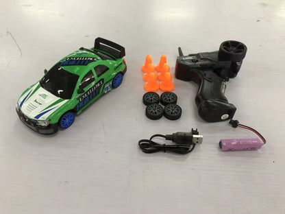 Mandotos 2.4G 4WD RC Drift Car GTR AE86 model, remote control toy car for children, perfect for racing and play.