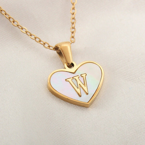 Mandotos 26-letter heart-shaped necklace with white shell accents, personalized love clavicle chain jewelry for women, Valentine's Day gift