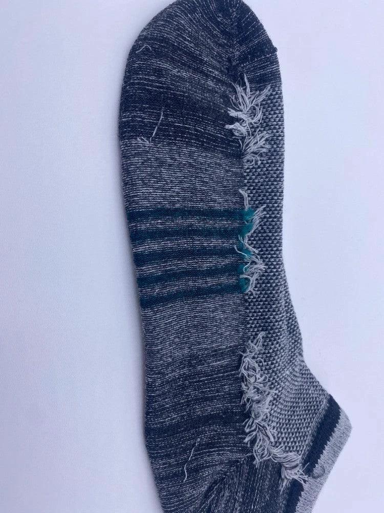 Mandotos durable sports socks, 12 pairs of breathable ankle and invisible styles for daily comfort and active wear.