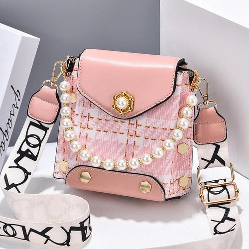 Mandotos women's crossbody bag with pearl chain, cute princess wallet design, classic shoulder style for summer use.
