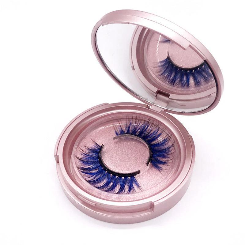 Mandotos Glamour Lash Co. magnetic false eyelashes set with stylish, natural-looking lashes for effortless stunning eye makeup.
