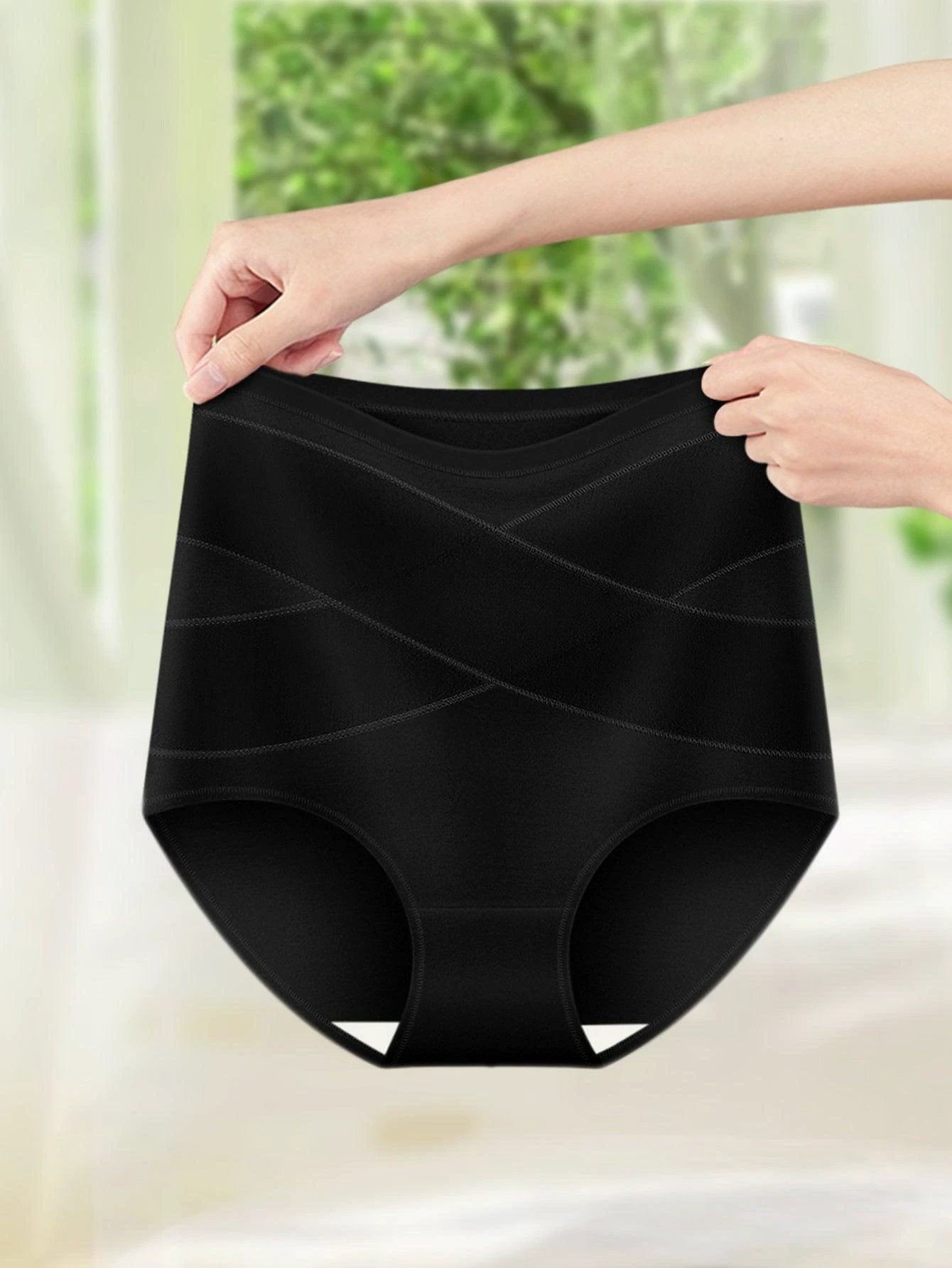 Mandotos high waist shaping briefs for women, large size, designed to enhance curves and provide comfortable support.