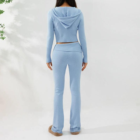 Mandotos women's hoodie suit with zip-up long sleeve sweater and high-waist long pants, casual and comfortable leisure outfit.