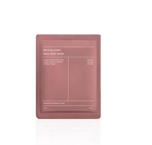 Mandotos Face Mask for pore shrinking and deep hydration, moisturizing skincare treatment with a soothing, calming appearance.