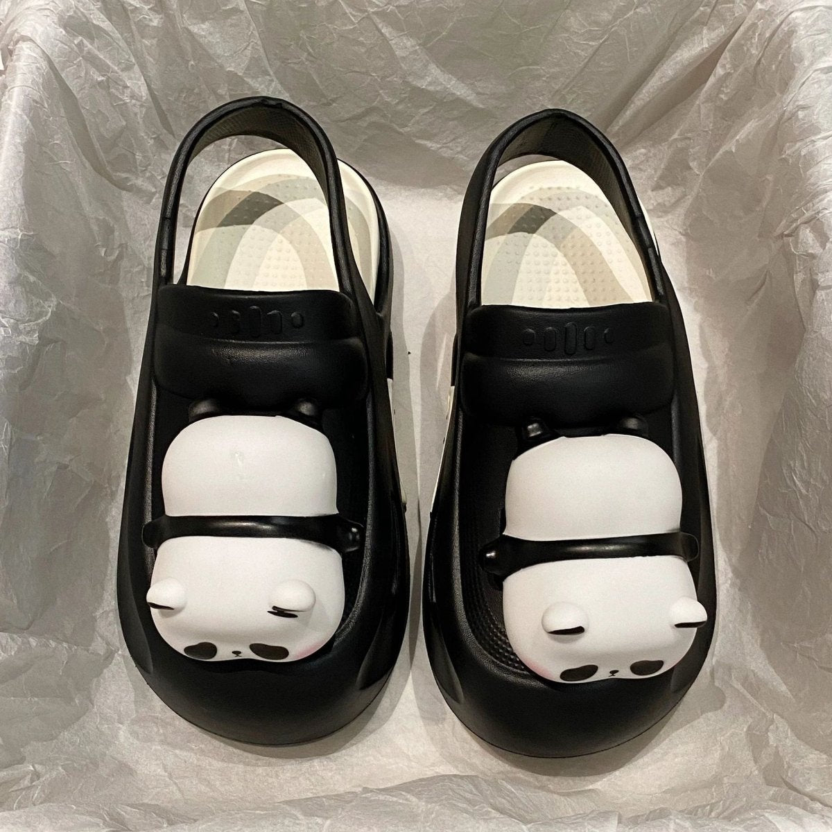 Mandotos Panda lamp light-up slippers for women with EVA comfort soles, non-slip design, perfect for summer indoor wear.