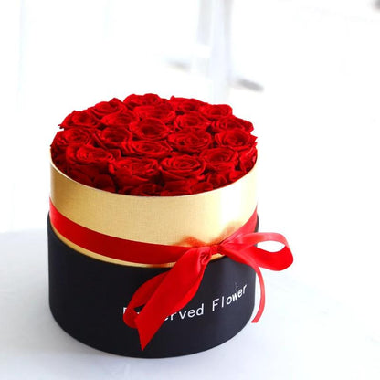 Mandotos preserved real roses in a box set, perfect for romantic Valentine’s Day gift, showcasing elegant, long-lasting flowers.