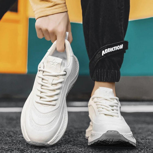 Men's thick-soled sports shoes by Mandotos featuring breathable casual sneakers with lace-up design and dad shoe style.