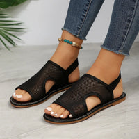 Mandotos mesh summer sandals for women and men, casual breathable flat shoes ideal for beach and outdoor wear.