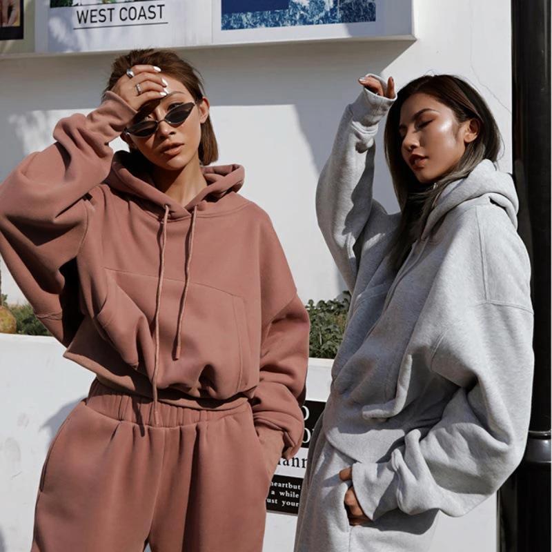 Mandotos women's autumn and winter casual hoodie coat and sports suit, featuring a stylish, comfortable design for cold weather.
