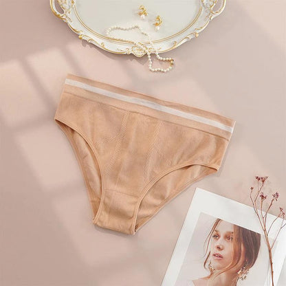 Mandotos seamless luxe underwear featuring breathable fabric and a sexy design for ultimate comfort.