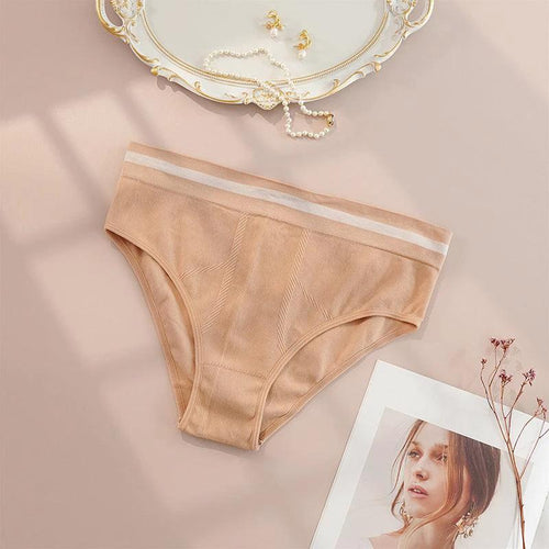 Mandotos seamless luxe underwear featuring breathable fabric and a sexy design for ultimate comfort.