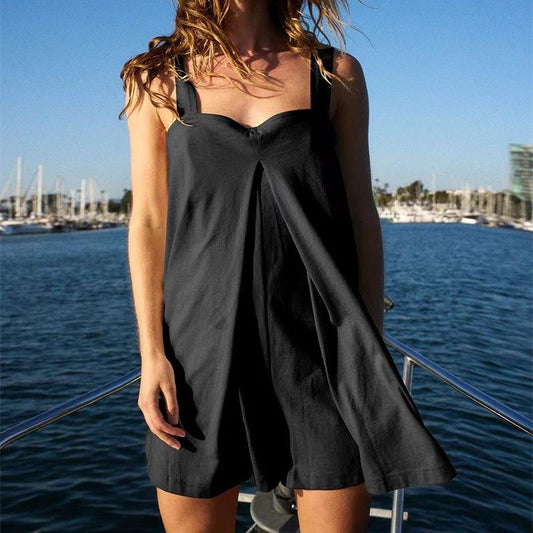 Mandotos square collar jumpsuit with summer shorts and suspender skirt, featuring a stylish and casual design.