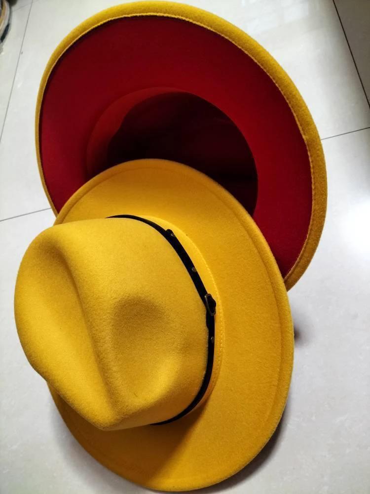 Mandotos stylish fedora hat with a color-blocked wool design, perfect for a chic, trendy look.