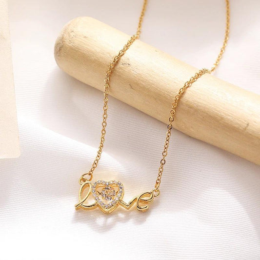 Mandotos titanium steel Valentine's Day necklace for women, stylish clavicle chain with love-themed design and modern fashion jewelry.