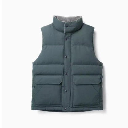 White duck down vest by MANDOTOS, a men's three-proof jacket featuring a sleek design and insulated warmth for winter.