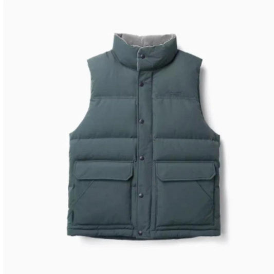 White duck down vest by MANDOTOS, a men's three-proof jacket featuring a sleek design and insulated warmth for winter.