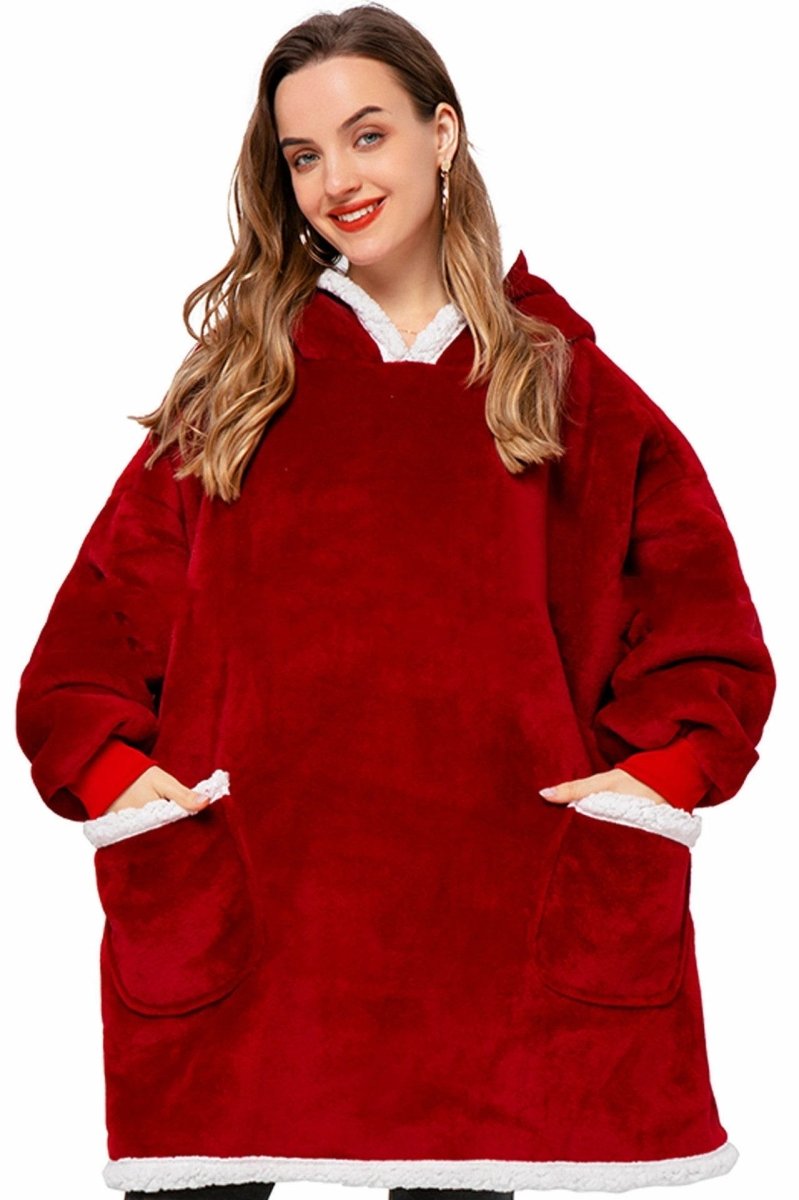 Mandotos winter TV hoodie blanket in oversized design, warm home clothing for men and women with cozy pockets.