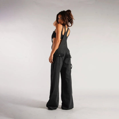 Mandotos Y2K denim overalls with zipper suspenders, streetwear style, casual jumpsuit, featuring classic blue denim fabric.