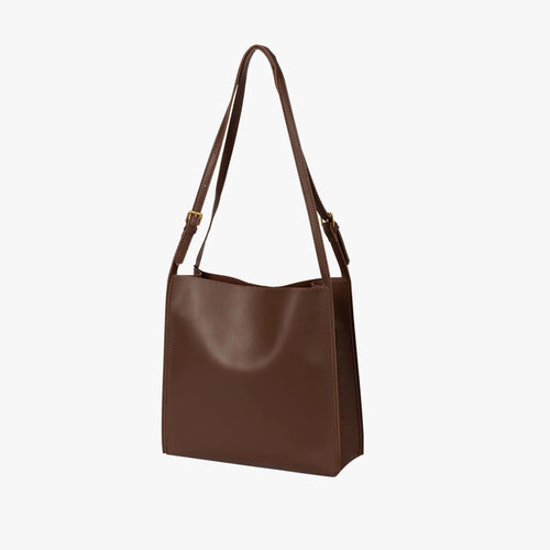 Mandotos eco-friendly vegan leather tote bag with a stylish, sustainable design, featuring spacious interior and sleek black finish.