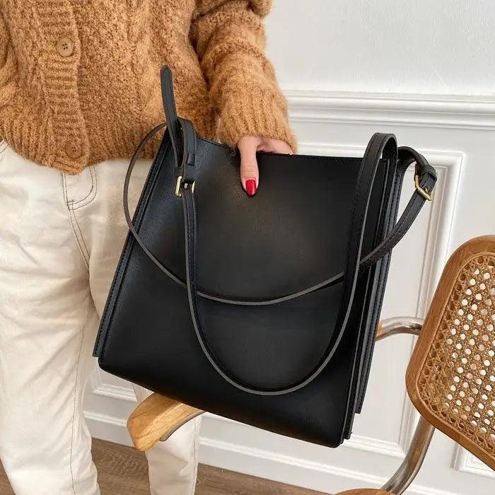 Mandotos eco-friendly vegan leather tote bag with stylish, sustainable design, featuring spacious interior and modern look.