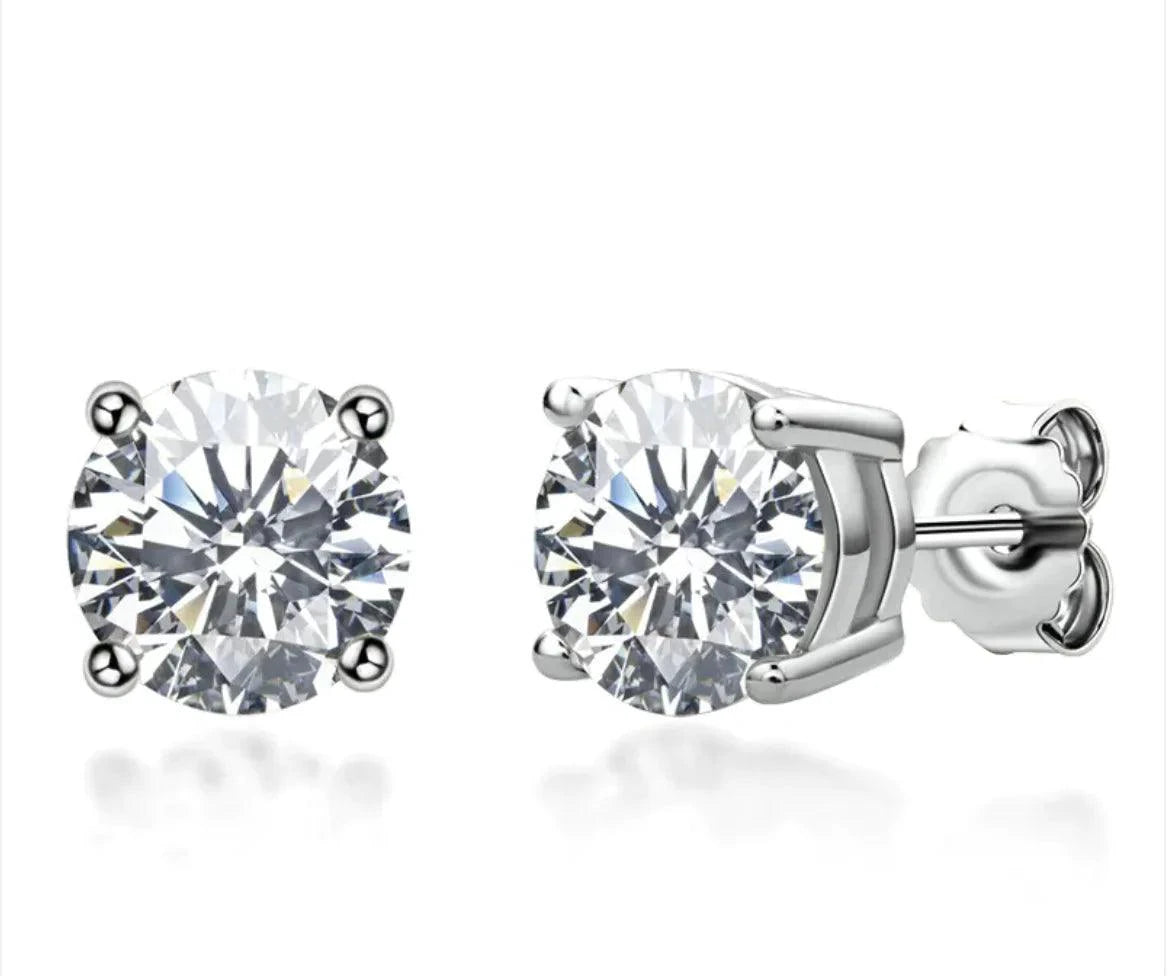 Elegant 18K gold and silver moissanite stud earrings with sparkling gemstones from MANDOTOS.
