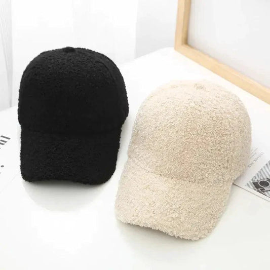 Mandotos fall style baseball hat with autumn-inspired design, casual fit, and adjustable strap for a comfortable, stylish look.