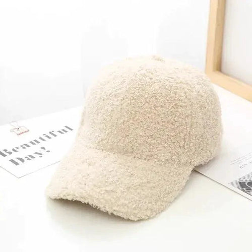 Mandotos fall style baseball hat with warm autumn colors and casual design, ideal for seasonal outdoor wear.