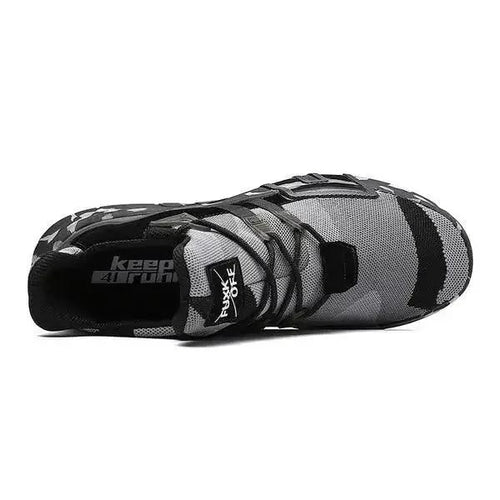 Mandotos Featherweight outdoor running shoes with breathable mesh upper and versatile design for active outdoor wear.