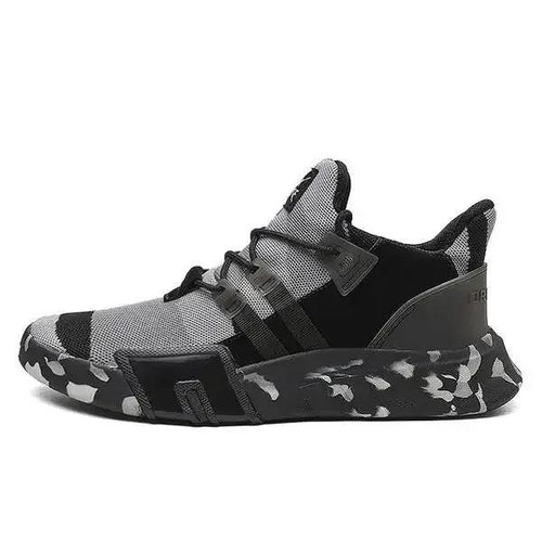 Mandotos Featherweight outdoor running shoes with breathable mesh upper and versatile design for active outdoor activities.