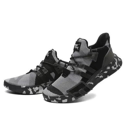 Mandotos Featherweight outdoor running shoes with breathable mesh upper and versatile design for active outdoor activities.
