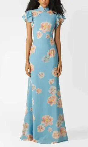 Mandotos Floral Elegance puff sleeve dress with a fitted waist and floral print, perfect for spring and summer occasions.