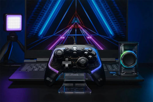 MANDOTOS GameSir Kaleid Flux Xbox wired controller with Hall Effect joystick for Xbox Series X, Series S, and Xbox One gaming consoles.
