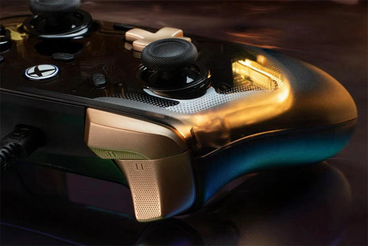 MANDOTOS GameSir Kaleid Flux wired Xbox controller with Hall Effect joystick, compatible with Xbox Series X, Series S, and Xbox One.