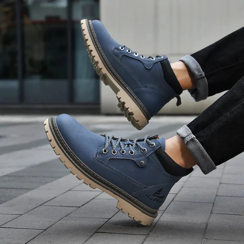Mandotos handmade men's ankle winter leather boots with high top design, outdoor hiking style, anti-slip soles, suitable for autumn.