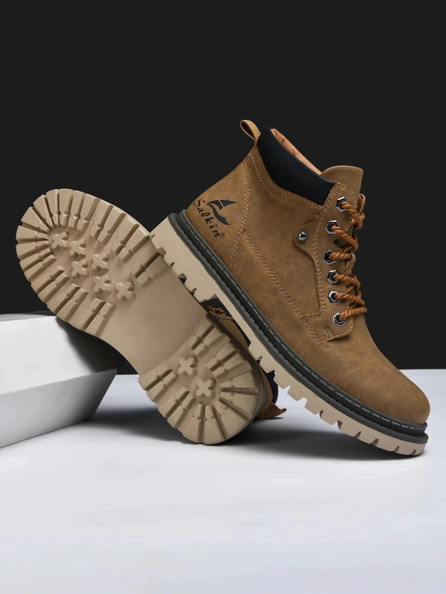 Mandotos handmade men's ankle winter leather boots with high-top design, outdoor hiking style, anti-slip soles, suitable for autumn.