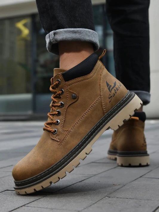 Mandotos handmade men's ankle winter leather boots with high-top design, outdoor hiking style, anti-slip soles, suitable for autumn.