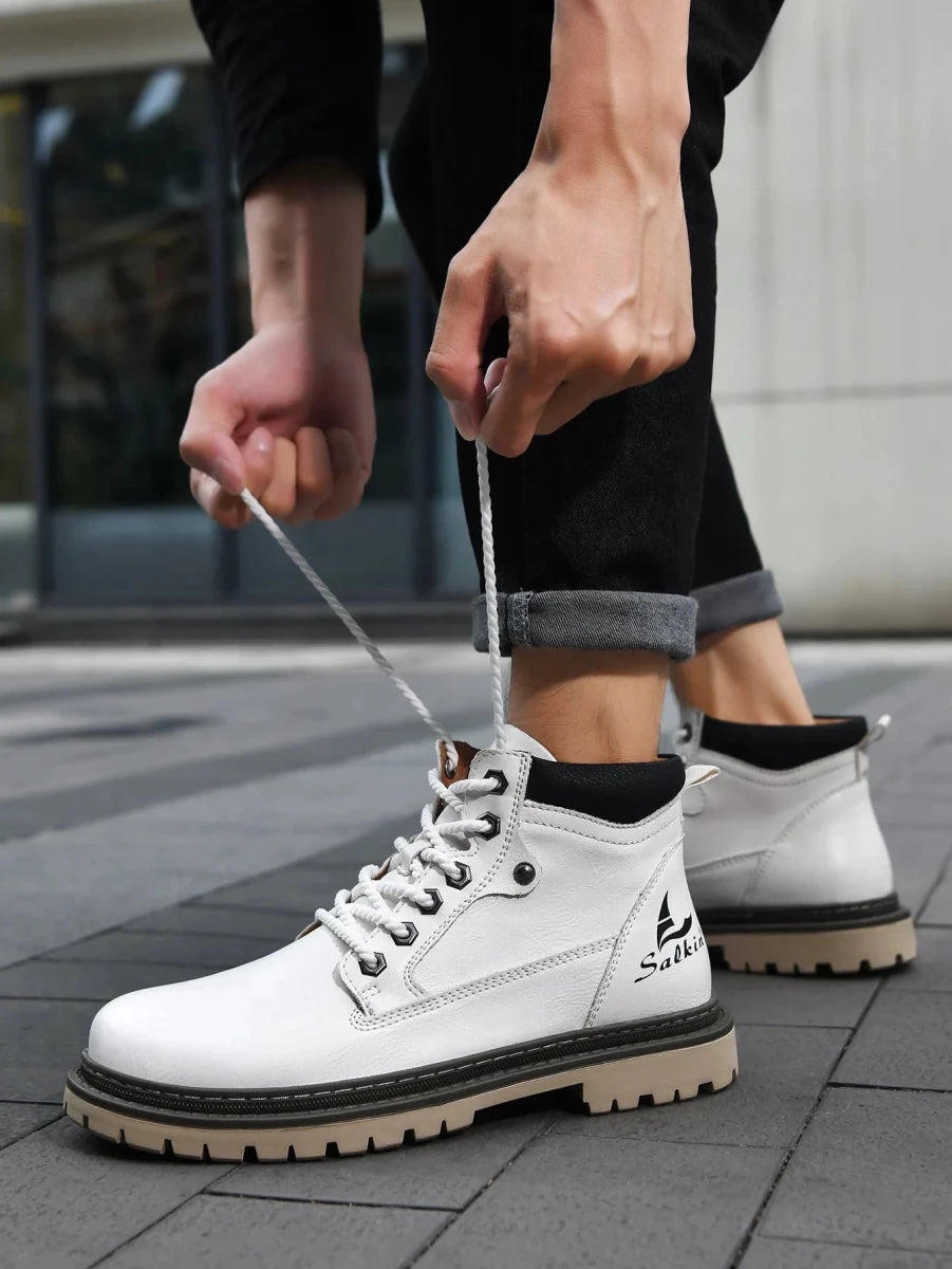 Mandotos handmade men's ankle winter leather boots with high tops, outdoor hiking style, anti-slip soles, suitable for autumn.