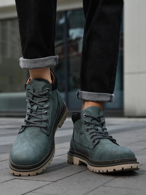 Mandotos handmade men's ankle leather boots for winter and outdoor hiking, featuring high-top design and anti-slip soles.