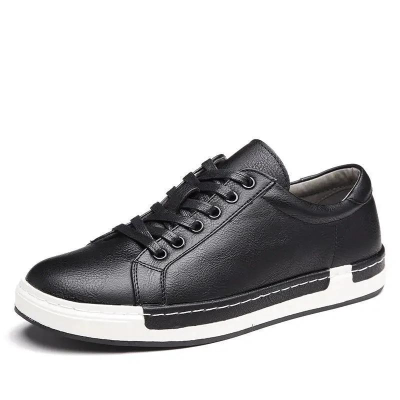 Mandotos handmade men's casual closed-toe trainers showcasing stylish leather design and comfortable fit.