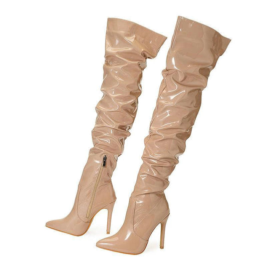 Mandotos high heel elastic knee-length patent leather boots showcasing shiny finish and sleek silhouette.