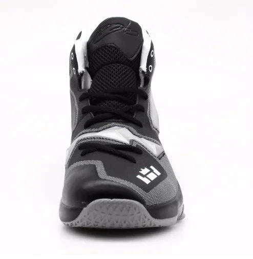 Mandotos high-performance outdoor basketball kicks with durable sole and breathable design, suitable for outdoor courts.