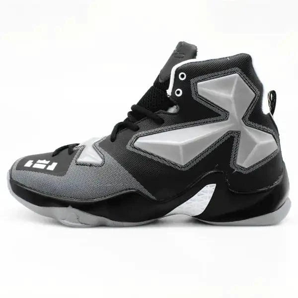 Mandotos high-performance outdoor basketball kicks showing black and white design with textured grip sole.