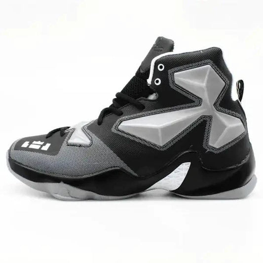 Mandotos high-performance outdoor basketball kicks showing black and red athletic shoes with grip soles on a court.