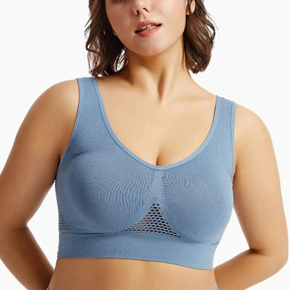 Mandotos high-strength anti-sag sports bra for women, designed for yoga and running, with supportive fit and breathable fabric.