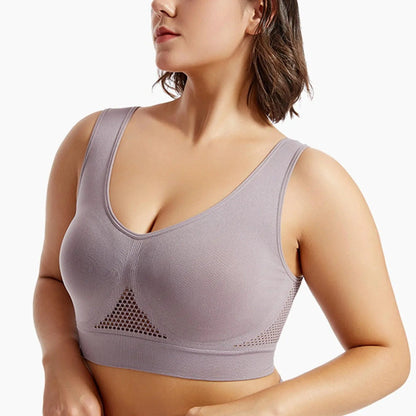 Mandotos high-strength anti-sag sports bra for women's yoga and running, with supportive design and breathable fabric.