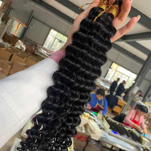 Human hair 20-inch deep wave braiding bundle with P4/27 highlights by MANDOTOS, ideal for creating stunning braided hairstyles.