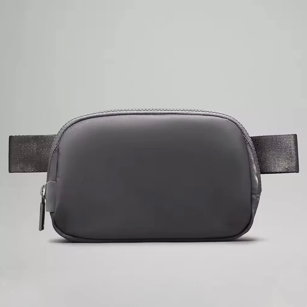 Mandotos International 1L breathable women's fanny pack for travel and outdoor use, featuring adjustable strap and secure zipper.