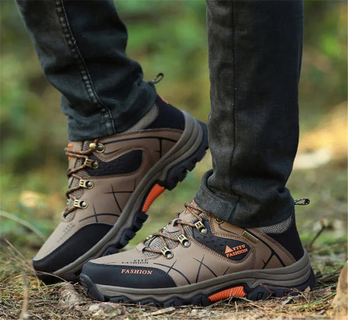 Mandotos International men's winter snow boots with waterproof leather, super warm, outdoor hiking and work shoes in size 39-47.